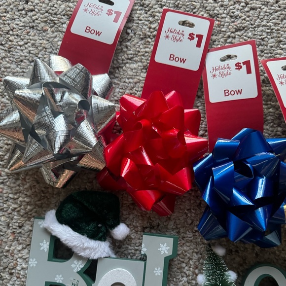 NEW Holiday Style Christmas Spirit Home Decor Set Tree Skirt Red Ornaments Bows - Picture 10 of 12